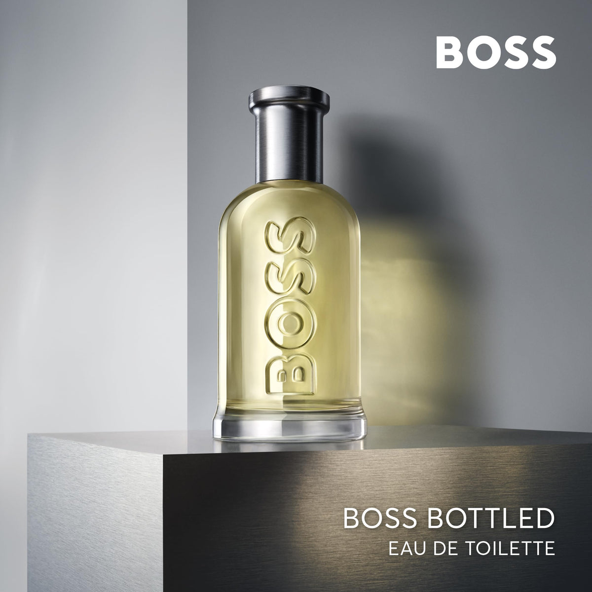 Hugo Boss Bottled citrus opening enhances the scent with a crisp feel.