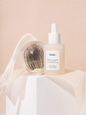Huxley Secret of Sahara Oil Essence travel-friendly 30 mL packaging highlights portability.
