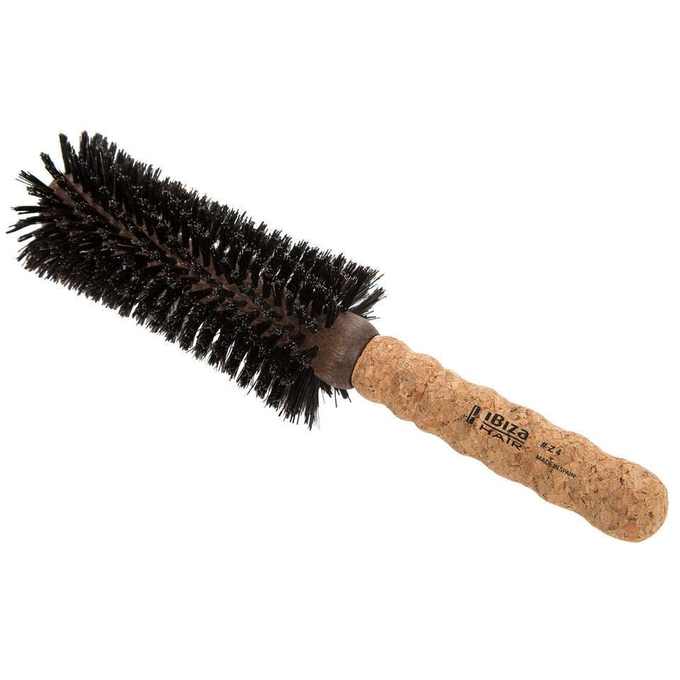 Ibiza Hair Z4-65mm concave barrel close-up showing swirled boar and nylon bristles for smooth styling