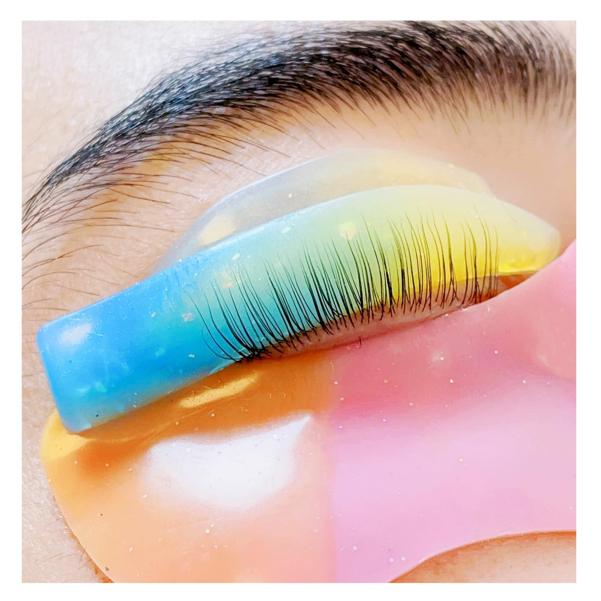ICONSIAM Lash Lift Shields 8 sizes provide a secure fit for precise curling.