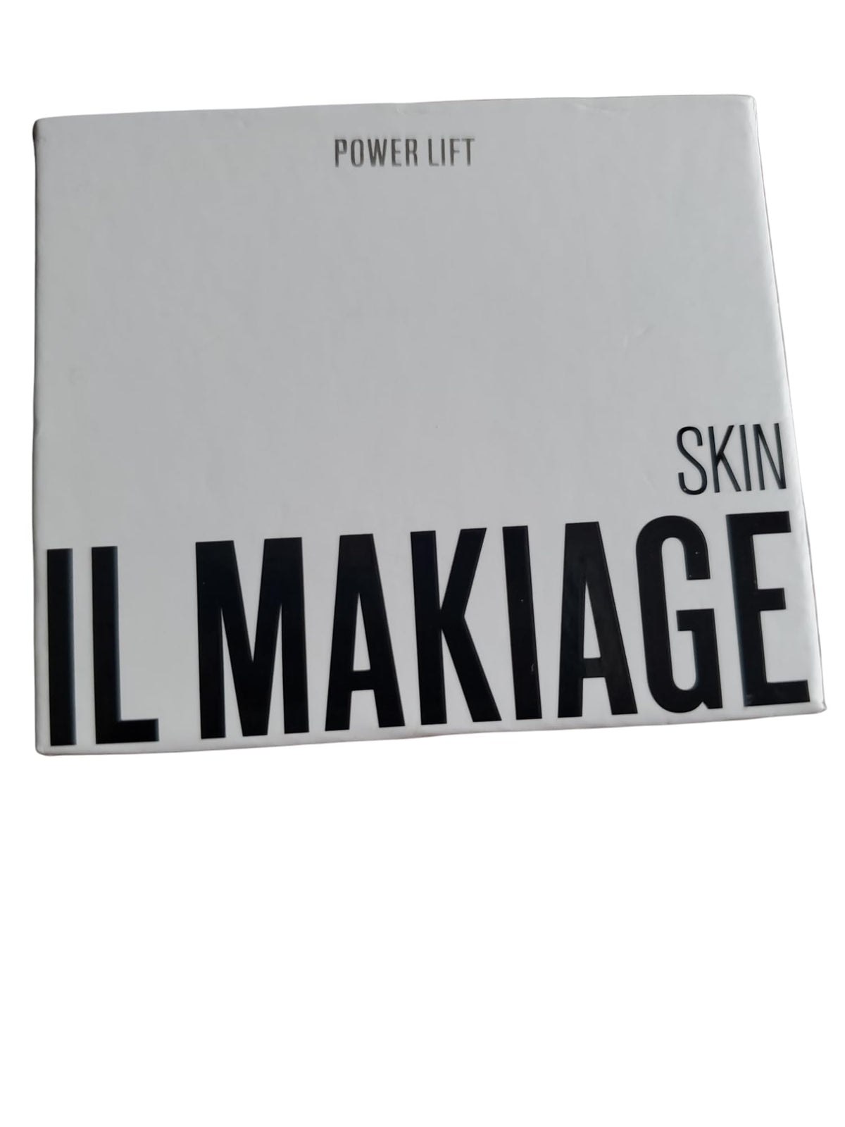 Il Makiage Power Lift close-up of creamy formula with adenosine for firmer-looking skin.