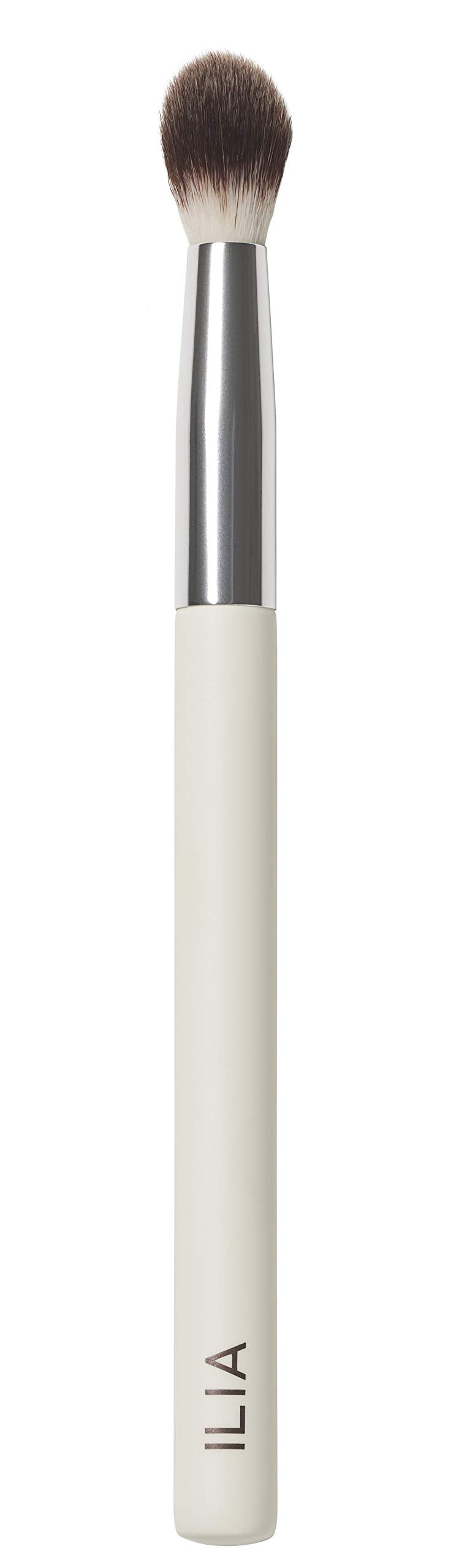 ILIA blending brush with wood handle for precise crease blending