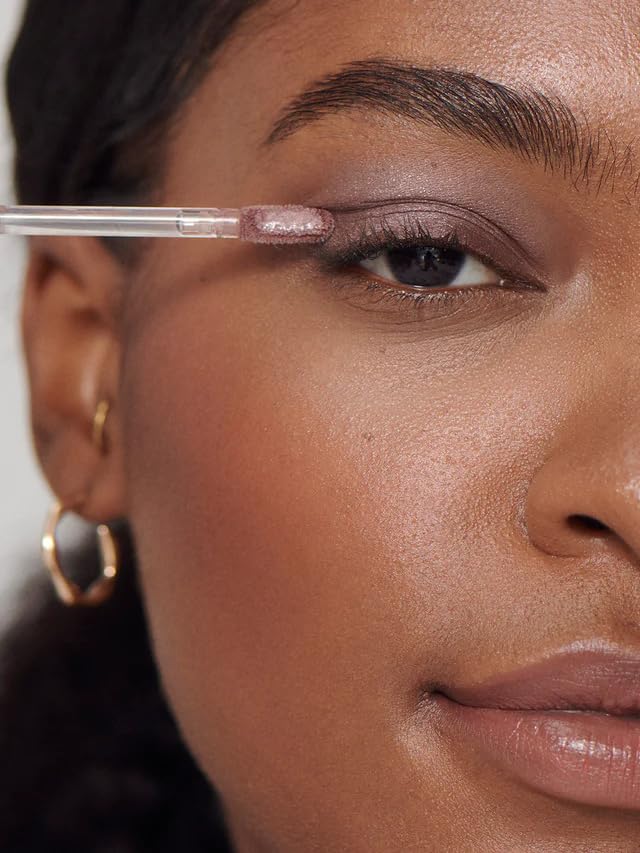 ILIA Chromatic Liquid Powder Eye Tint Dim, creamy-to-powder transition visible