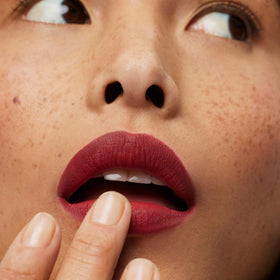 ILIA Lip Sketch Kiln delivers a soft-matte, non-glossy sheen