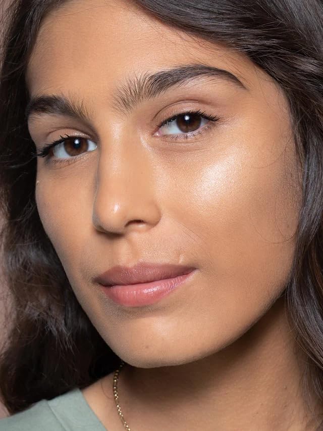 ILIA Multi-Stick Cosmic Dancer brightens inner eye corners for awake look