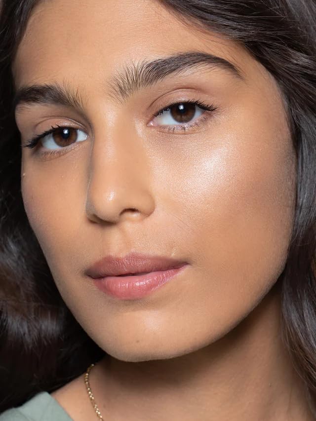 ILIA Stella by Starlight brow bone glow for definition