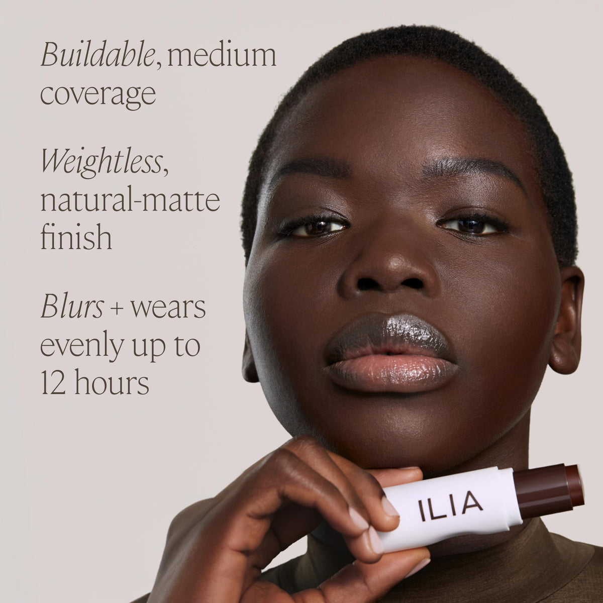 ILIA 4N Holly swatch demonstrates neutral-light coverage.