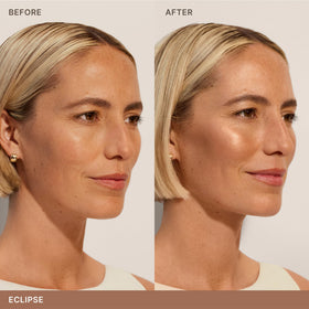 ILIA Sunshift compact close-up highlights blurred, smooth texture