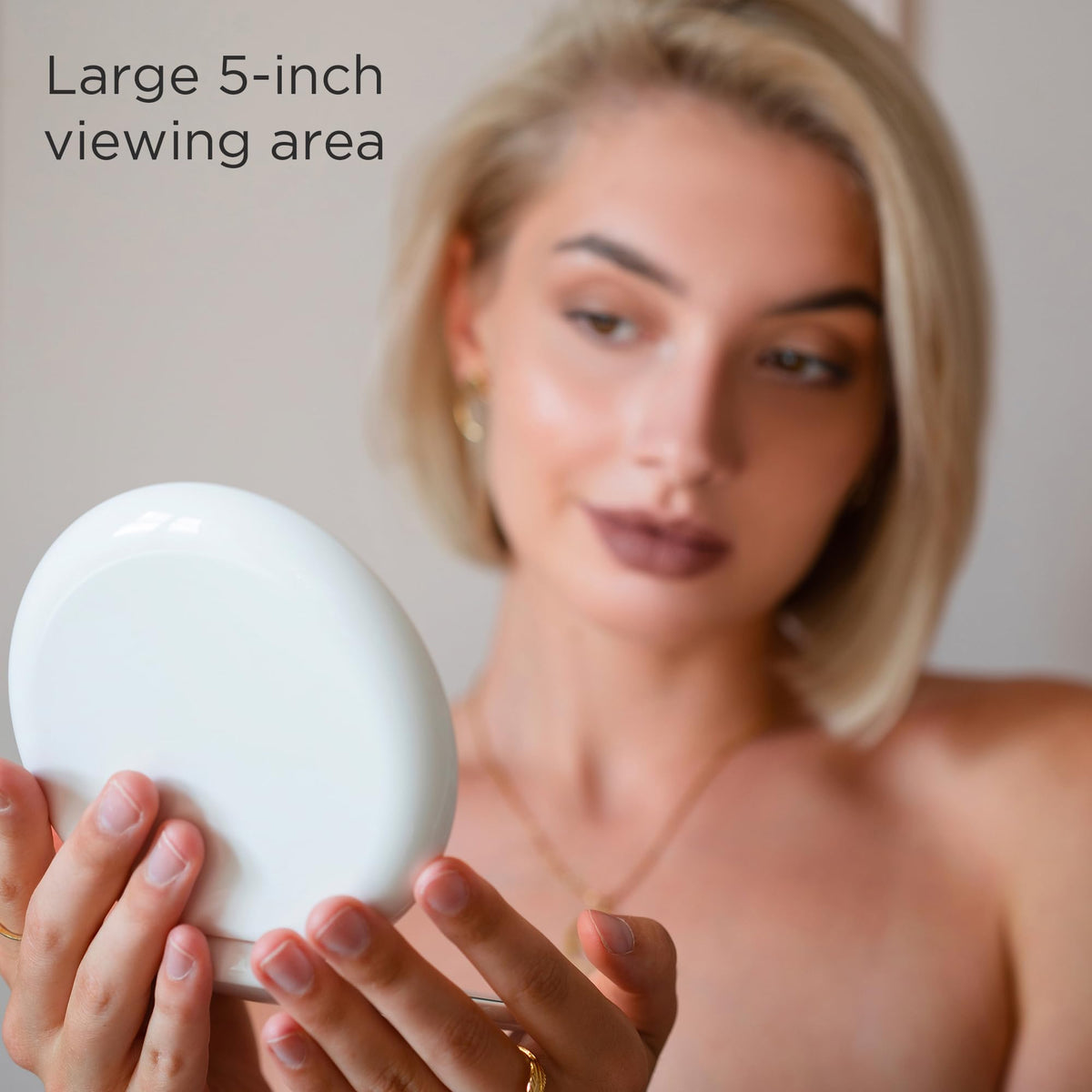 Ilios Lighting foldable cover protects the surface during travel and storage.