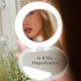 Ilios Lighting mirror charges via USB-C, avoiding disposable batteries for convenience.