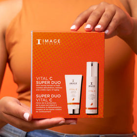 Swatch showing hydration and glow from VITAL C duo
