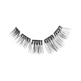imPRESS Kiss under-lash placement creates an invisible band