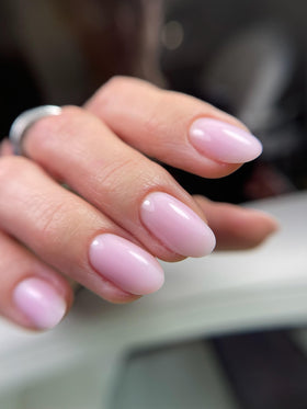 IN.HYPE Sugar clear gel over natural nail for smooth finish.