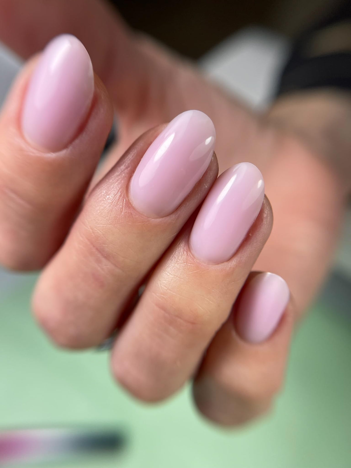 IN.HYPE Sugar protective gel layer on natural nail.