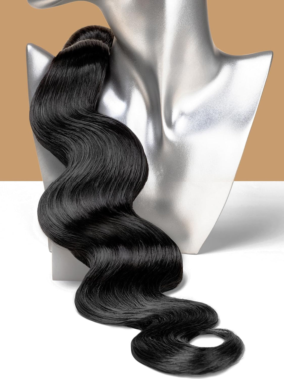 Inlovwith body wave bundles 30-inch closeup show silky texture and natural shine.