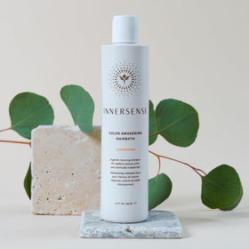INNERSENSE Color Awakening Hairbath in use for daily color-treated hair.