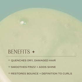INNERSENSE Hydrating Cream Hairbath lather on wet hair for soft, manageable texture