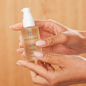 INNERSENSE Oil application on scalp showcases easy, clean hydration for all hair types.