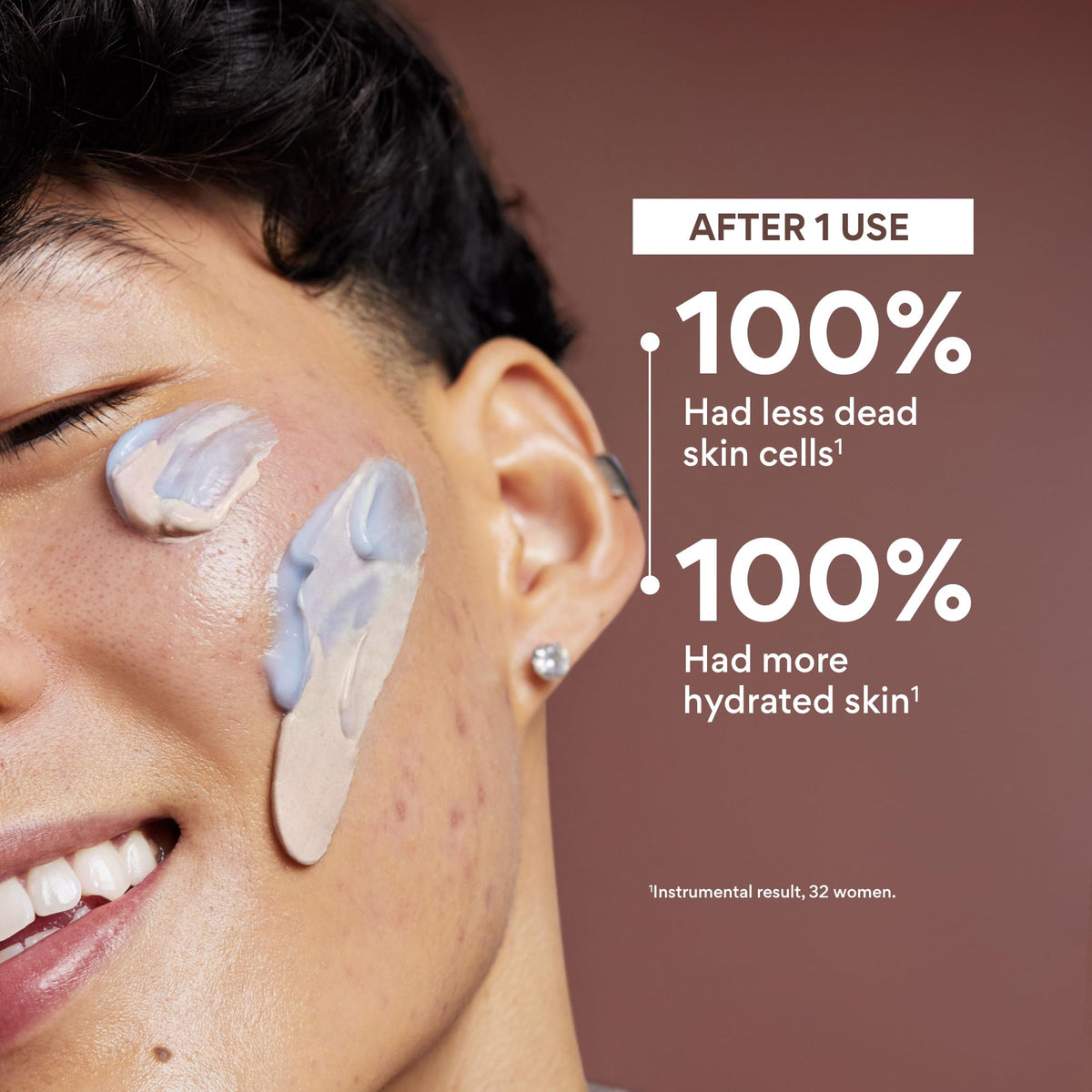 Innisfree Volcanic Swirl Pore Mask application swirls together for smoother skin.