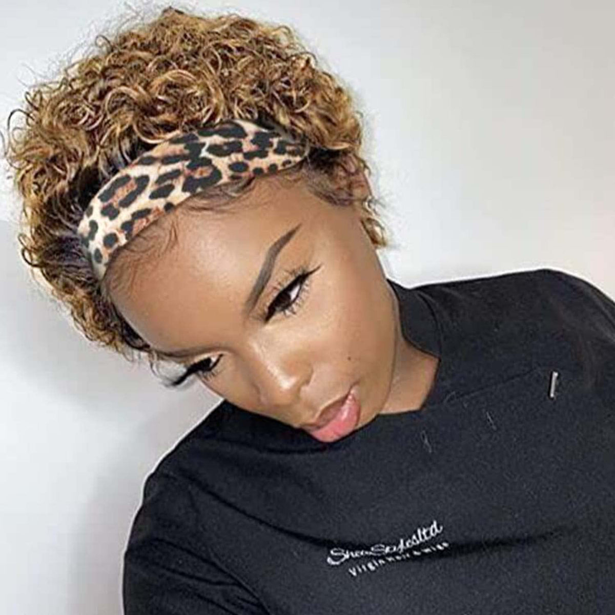 INSTASTYLE headband wig curly pixie 6-inch in T27 color, quick daily styling