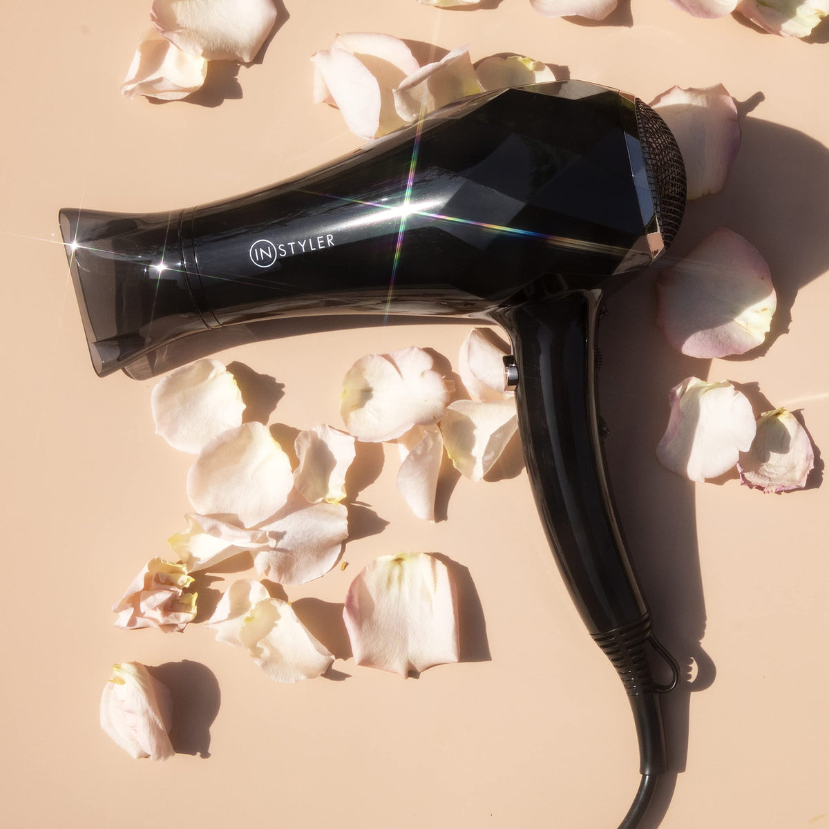 InStyler Turbo MAX Ionic Dryer tourmaline ionic technology reduces frizz and seals moisture
