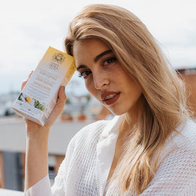 Intea Camomila Hair Lightener natural blonde result with chamomile.