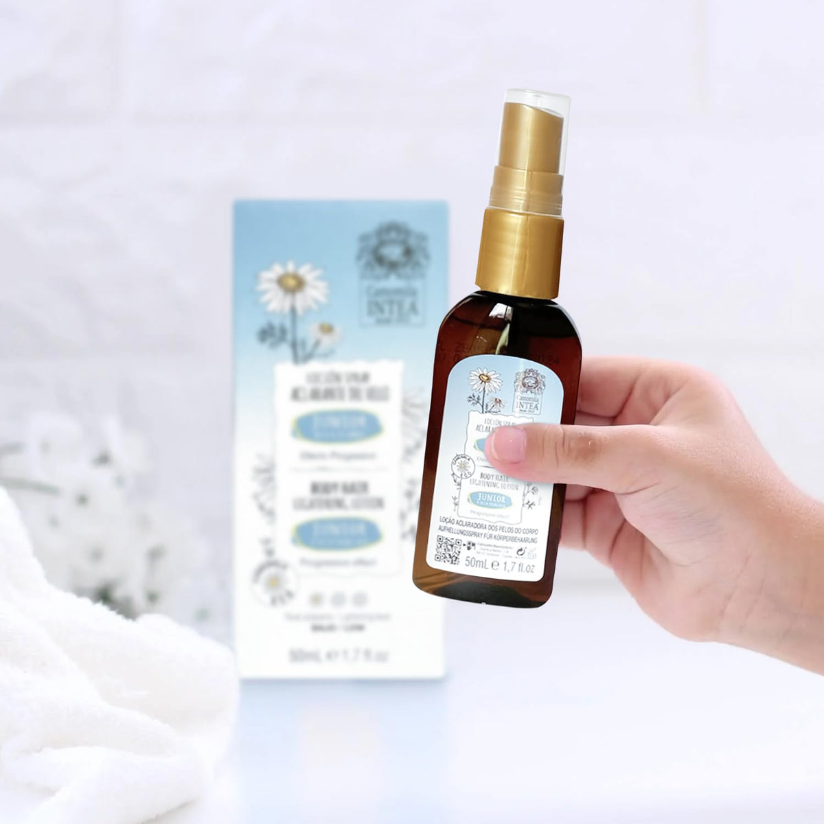 Intea Camomila Junior packaging highlights paraben-free and cruelty-free commitment.