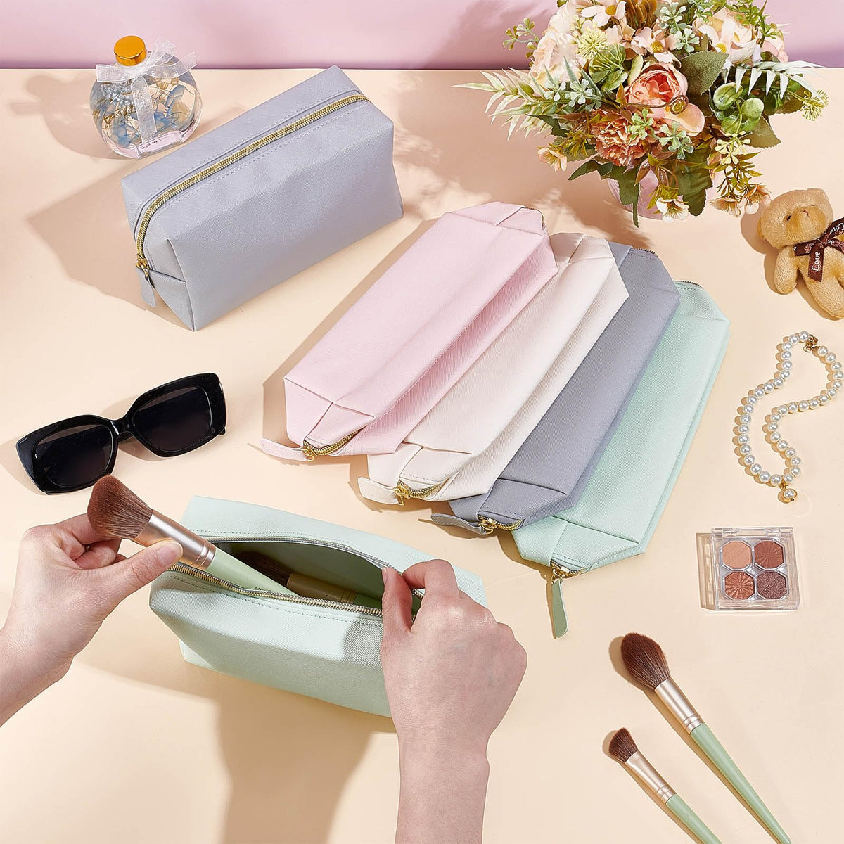 INTERWARM DIY-friendly makeup bag blank canvas for personalization.