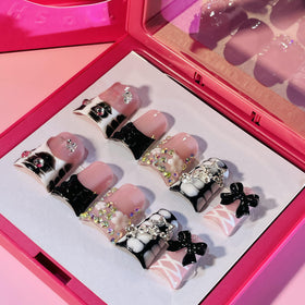 IntoVibes duck-nails short set with bold, wearable style and at-home application