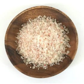 Close-up of IPPINKA Onsen soak with pine, cedarwood, and eucalyptus for relaxation