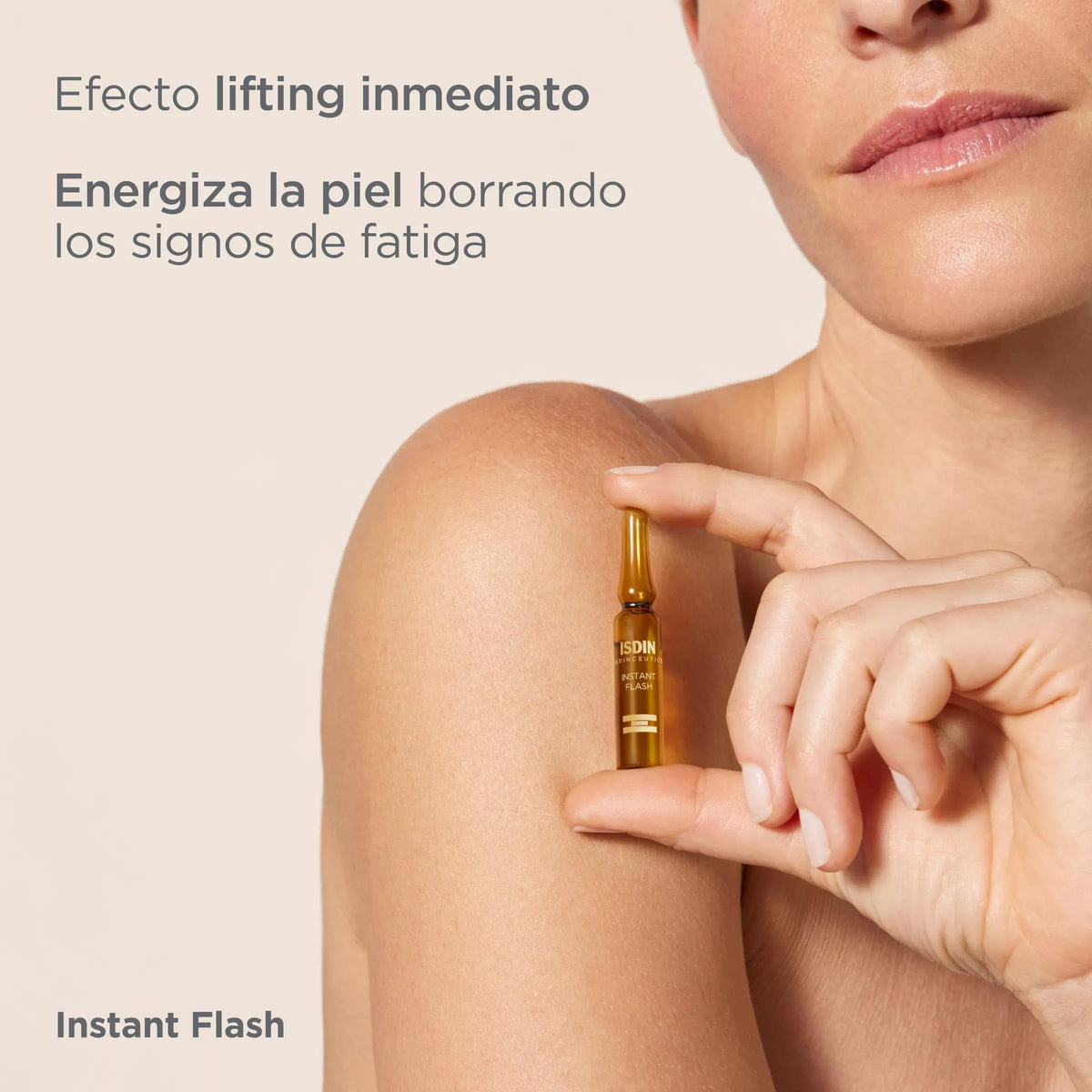 ISDIN Isdinceutics Instant Flash Serum finish on skin for a refreshed look