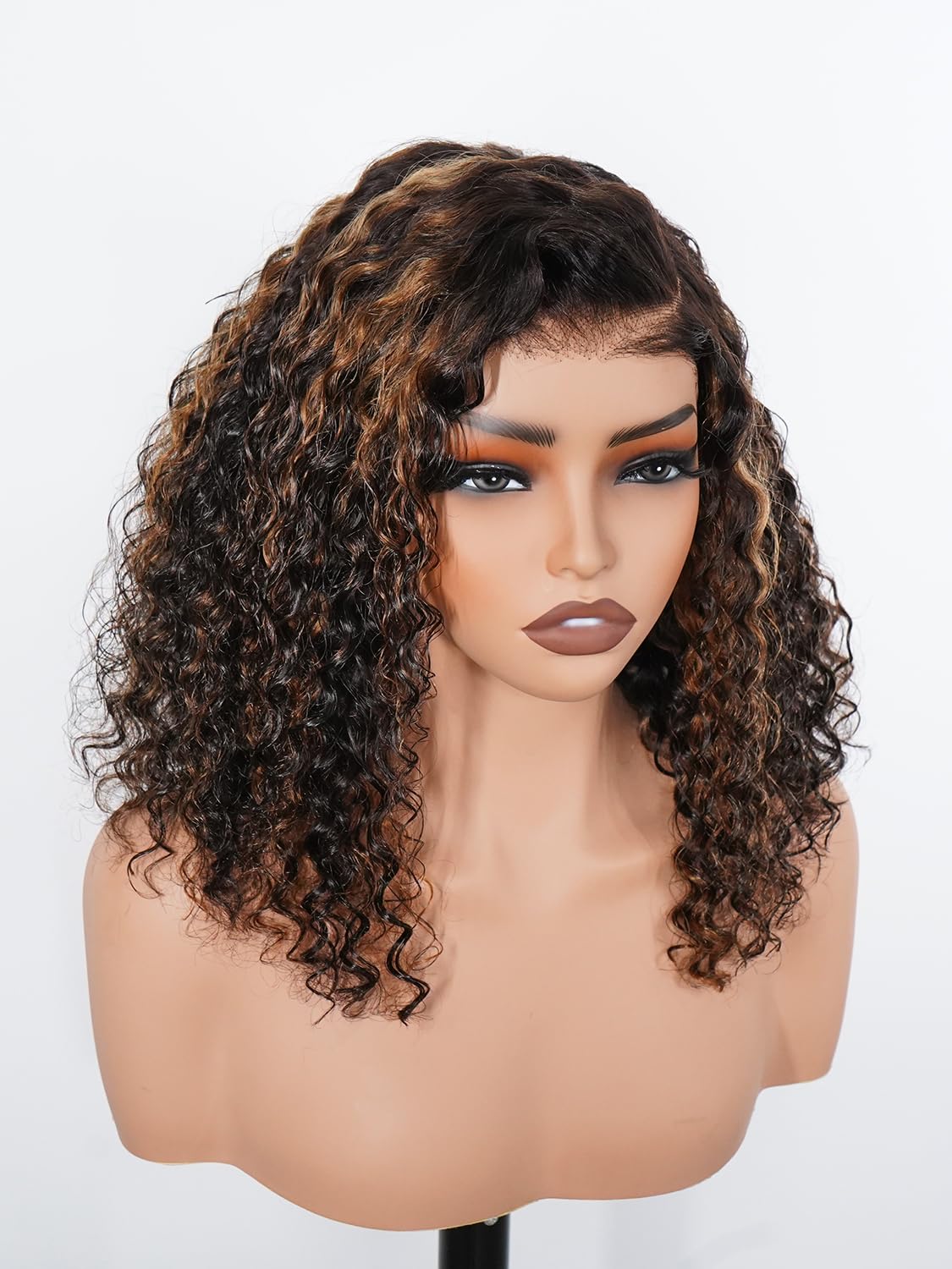 ISEE honey blonde highlight wig with 2/30 shade for vibrant everyday style.