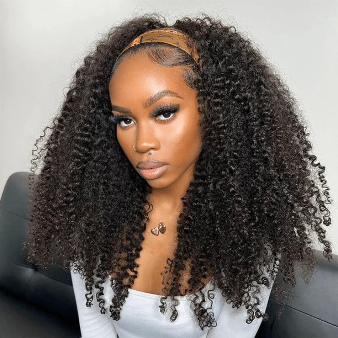 ISEE Minimal leave-out near natural hairline for seamless blend.