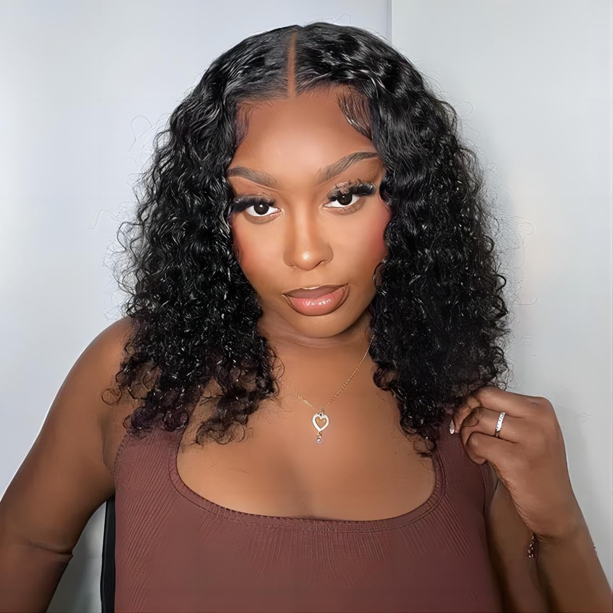 ISEE glueless wig side view highlighting secure fit and comfortable cap.