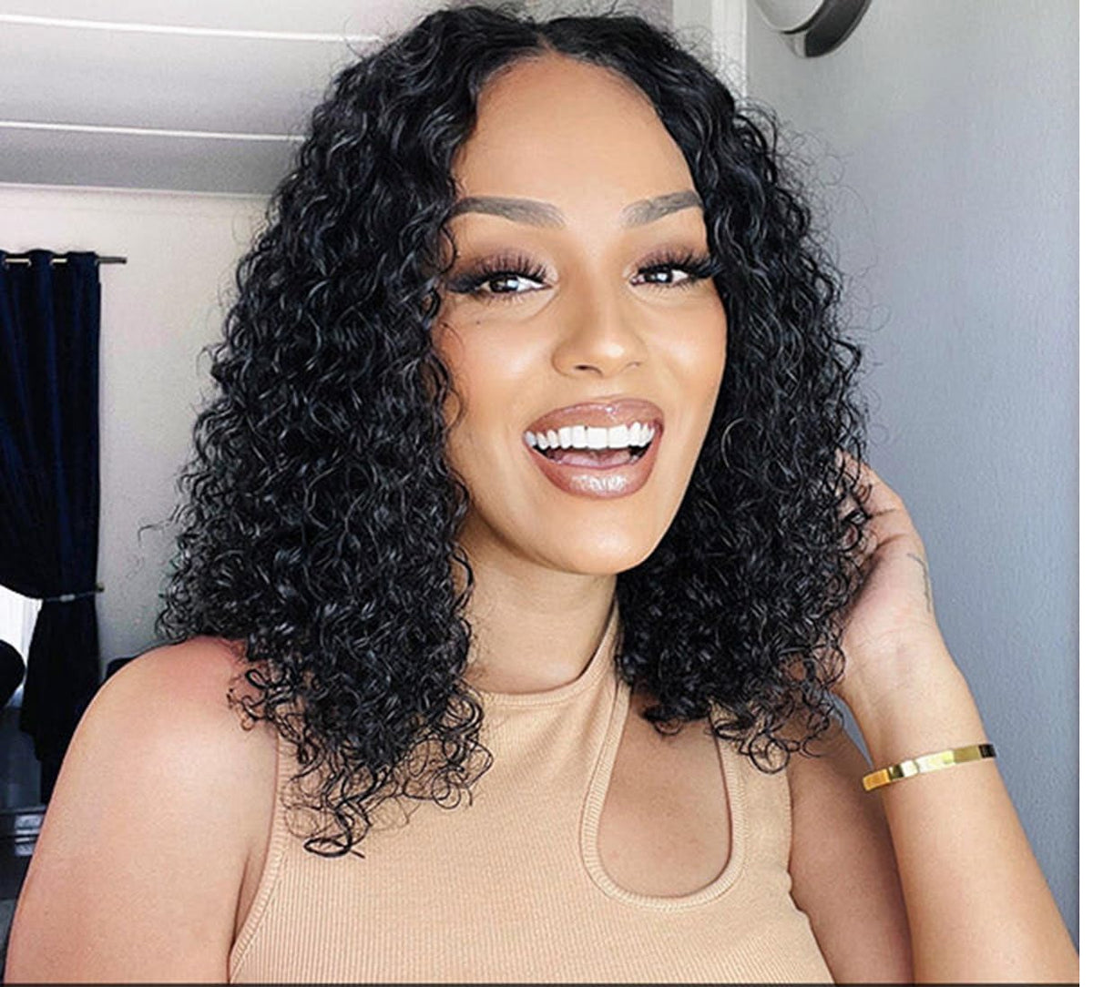 ISEE Brazilian hair wig texture with natural bounce and low shedding.