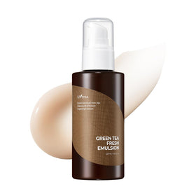 IsNtree Green Tea Fresh Emulsion bottle highlighting balanced oil and hydration