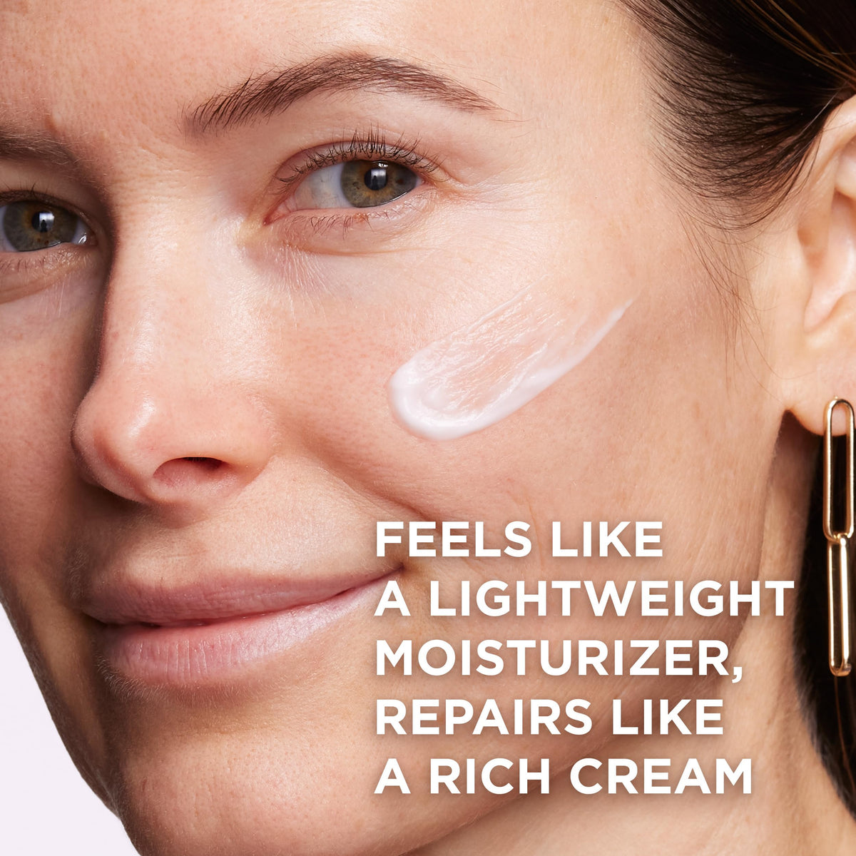 IT Cosmetics Confidence in a Cream Barrier Boost outer packaging reflects clinical branding.