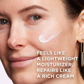 IT Cosmetics Confidence in a Cream Barrier Boost outer packaging reflects clinical branding.