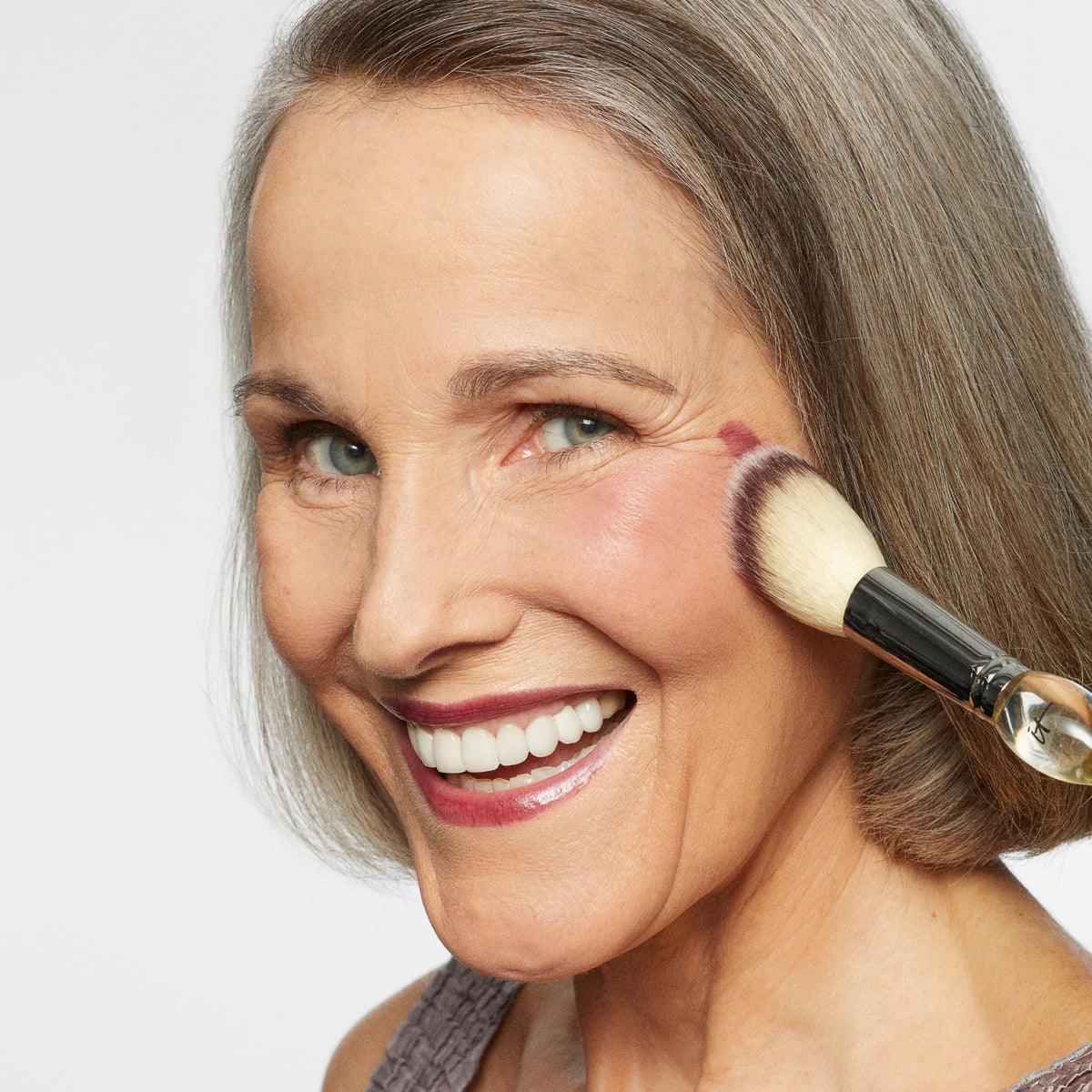 IT Cosmetics Heavenly Luxe French Boutique Blush Brush #4 delivers soft-focus finish on cheeks