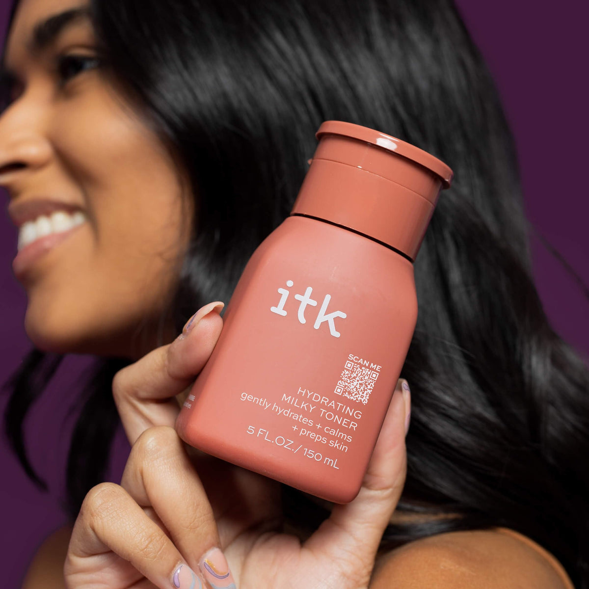 ITK Hyaluronic Acid Toner pump demonstrates soothing hydration for the skin.