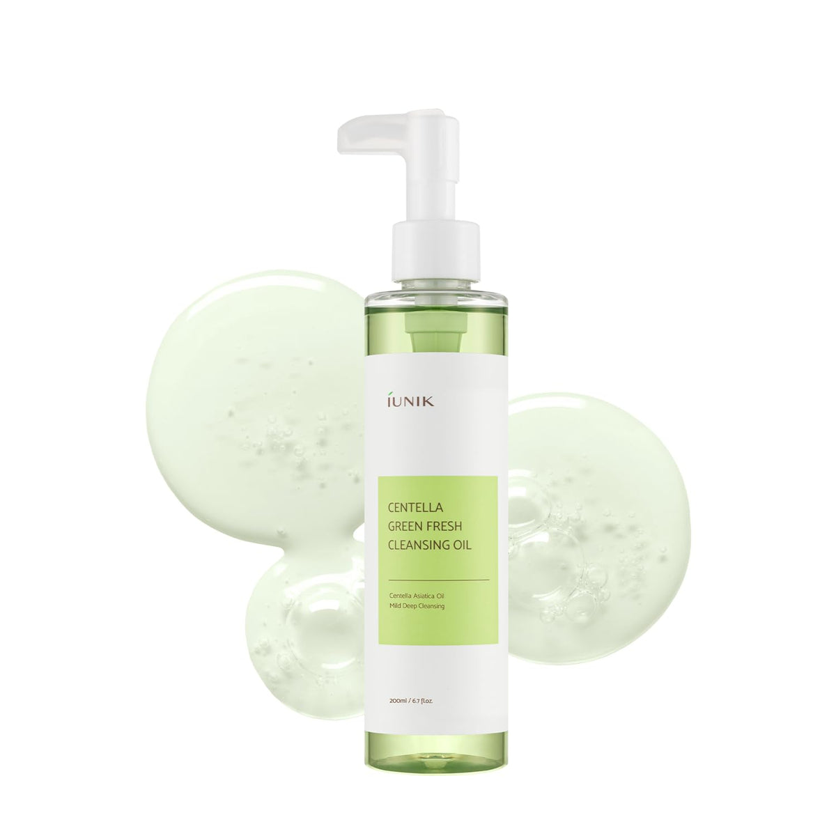 IUNIK Centella Green Fresh Cleansing Oil bottle pouring, gently dissolves makeup and sunscreen.