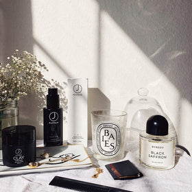 J Beverly Hills Platinum improves hair manageability for everyday styling routines.