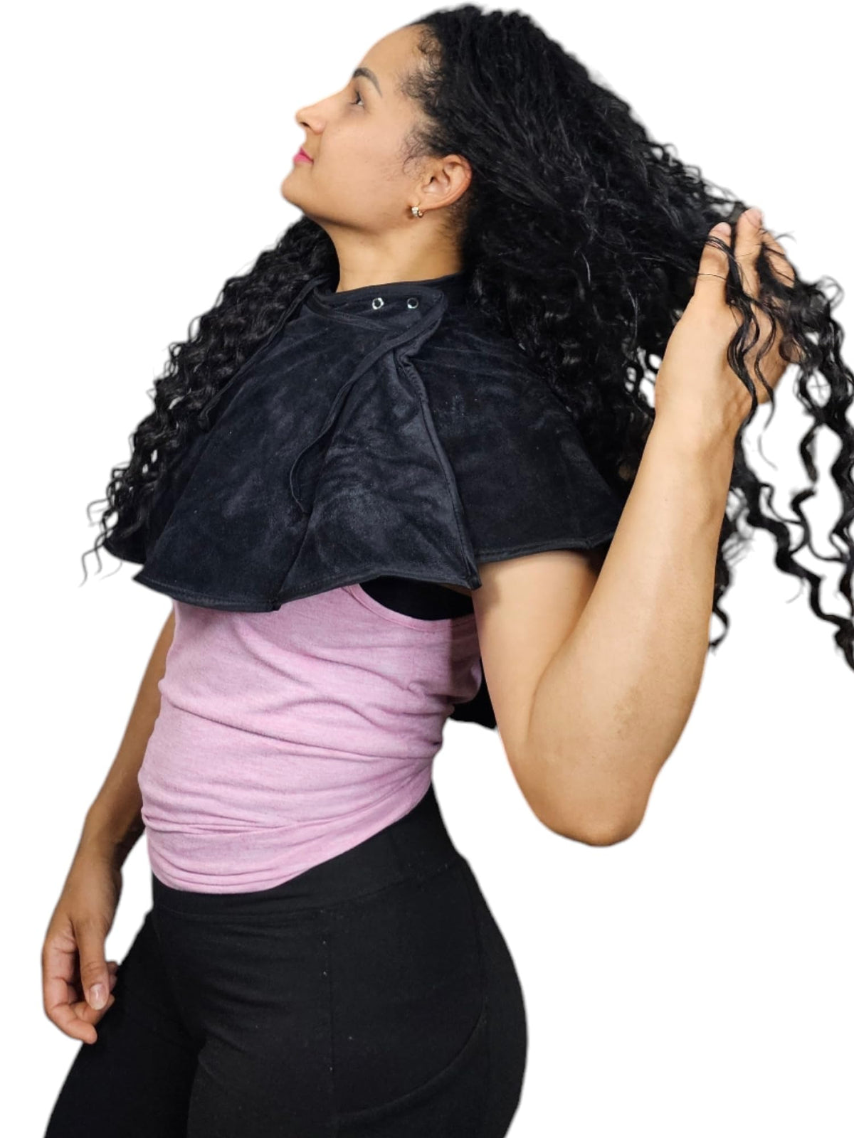 JADASH professional towel with button closure stays in place for steady services.