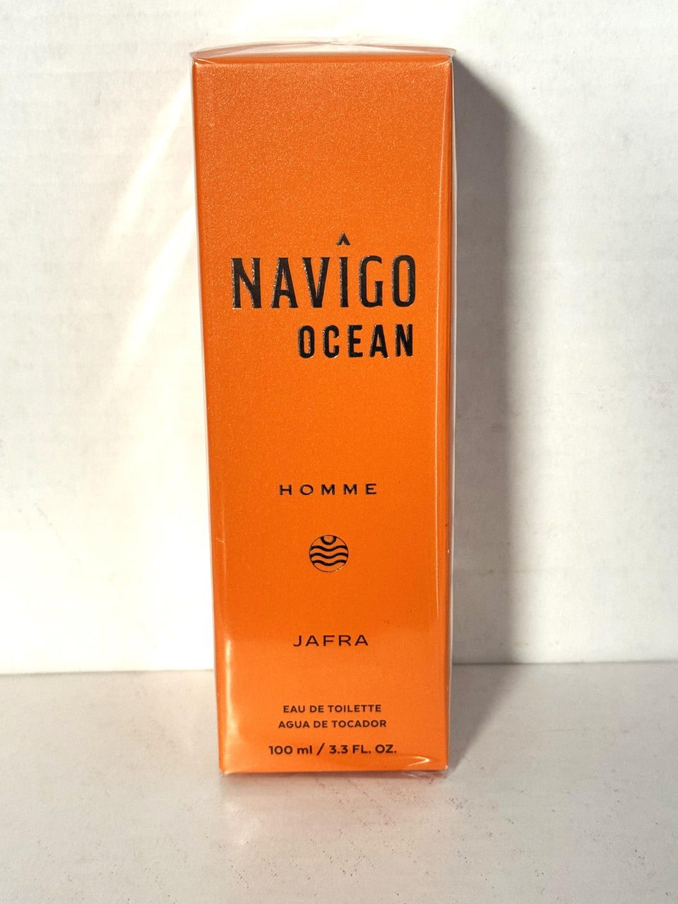 Jafra Navigo Ocean sample vial close-up for travel testing and daily wear