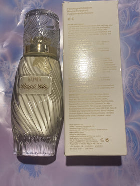 Jafra Royal Jelly Milk Balm Advanced application texture demonstrating smooth skin finish during use.