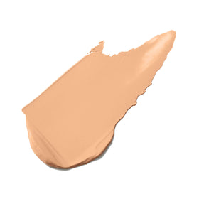 Jane Iredale Beyond Matte application top view highlights smooth blend.