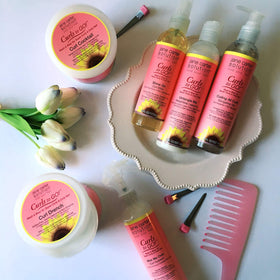 Styling-ready hair thanks to Untangle Me, suitable for various curl routines.