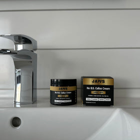 Jaws Podiatry Urea Cream leaves feet feeling velvety and hydrated.