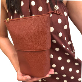 JAZD compact, lightweight travel case fits carry-ons for effortless routines.