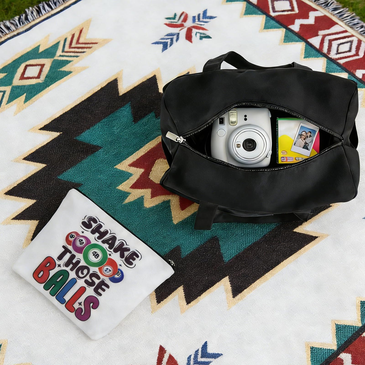 JDGHGB bingo bag with six pockets helps sort accessories